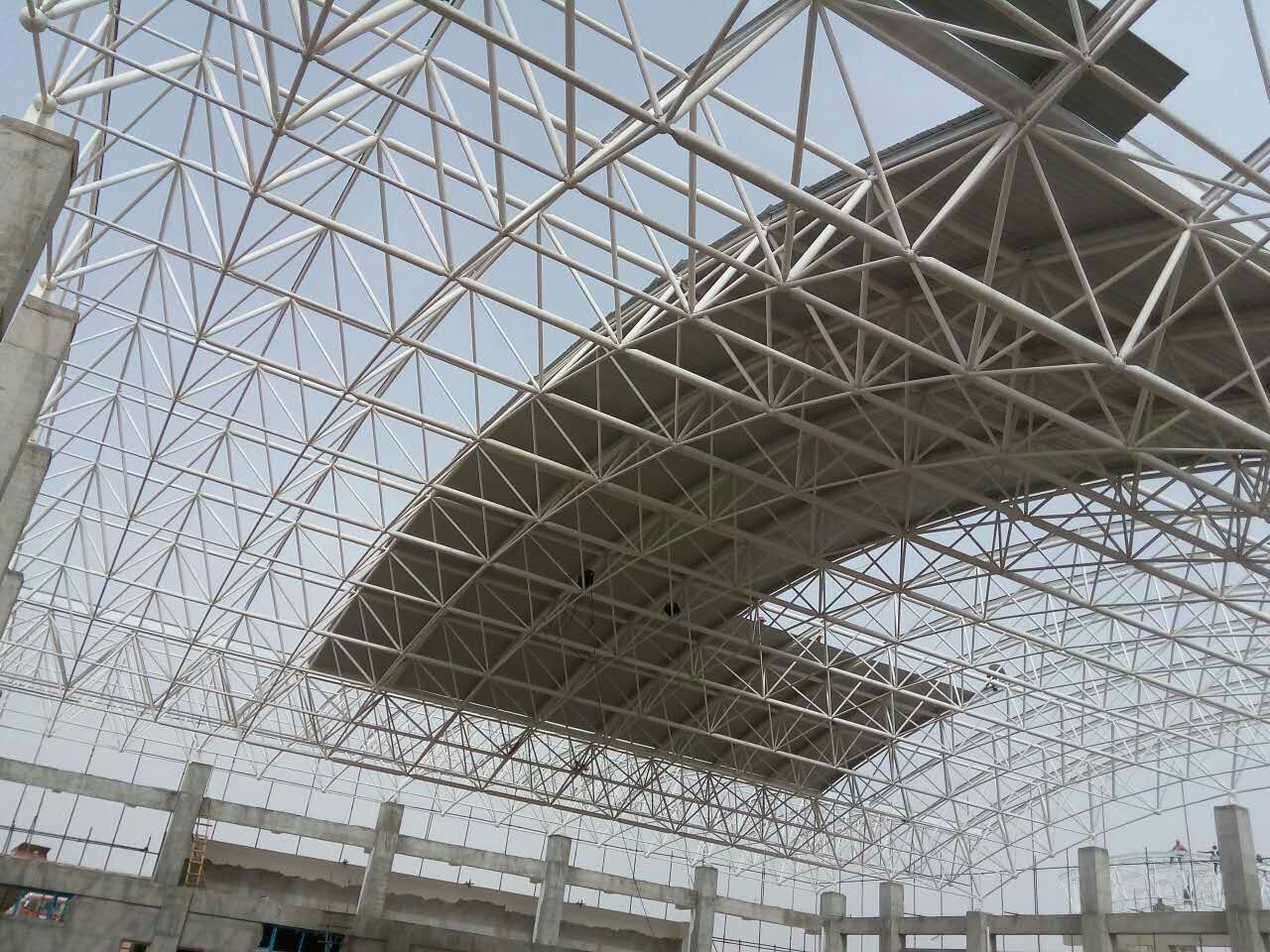 商洛青岛一汽网架